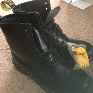 Dr. Martens 1460 8-Eye Boots